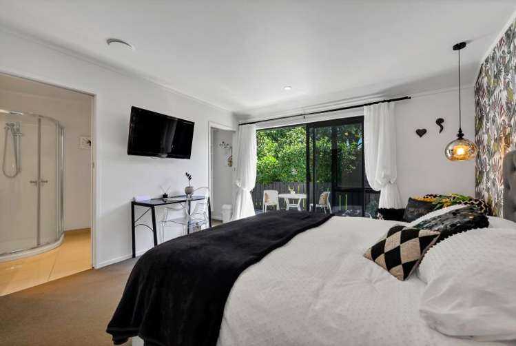 12 Mclaren Place Chedworth_12