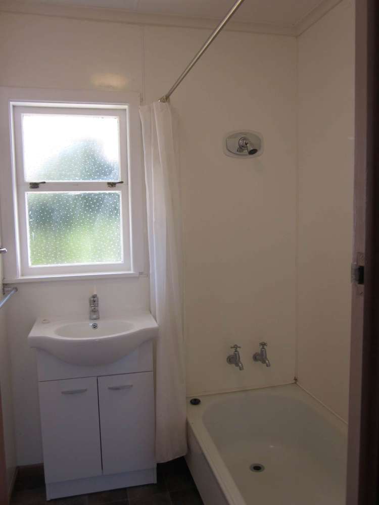 27B Montgomery Avenue Belmont_7