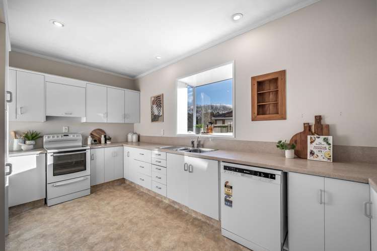 154 Herbert Street Gladstone_6