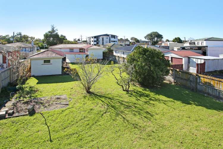 4 Thomas Road Mangere_1