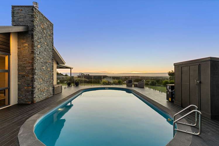 11 Bernora Crescent Bombay_56