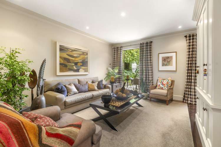 84 Paritai Drive Orakei_25