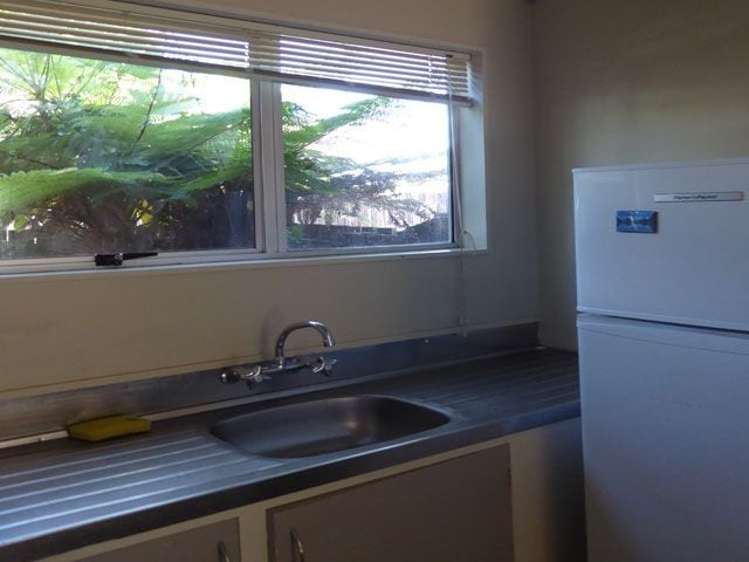 2/21 Huxley Street Sydenham_6
