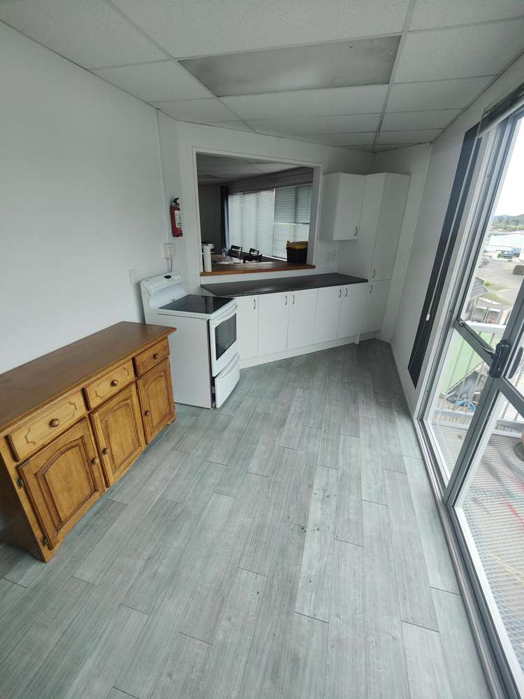 6/2 Northpoint Street Plimmerton_3