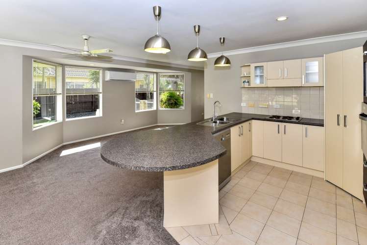 20 Trossach Place Wattle Downs_8