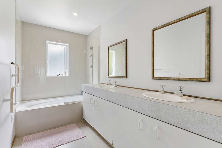 1/23 Cairnbrae Court Northcross_9