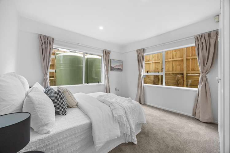 8 Portadown Avenue Pakuranga Heights_18