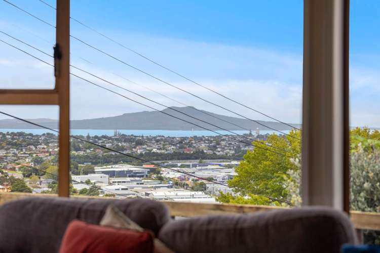 21 Sunset Road Totara Vale_9