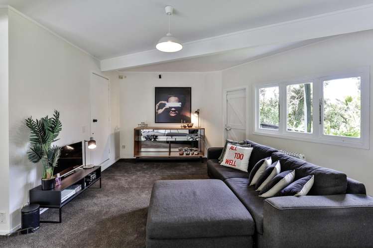 33 Kauri Loop Road Oratia_16