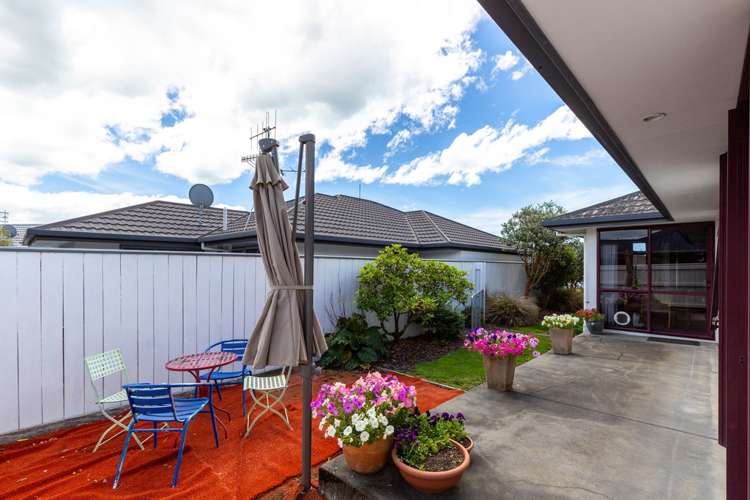 7 Mary Ann Muller Crescent Stoke_1