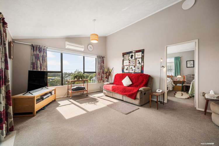 8 Kauri Road Stanmore Bay_10