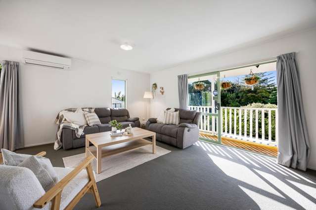 85b Fairclough Road Beach Haven_3