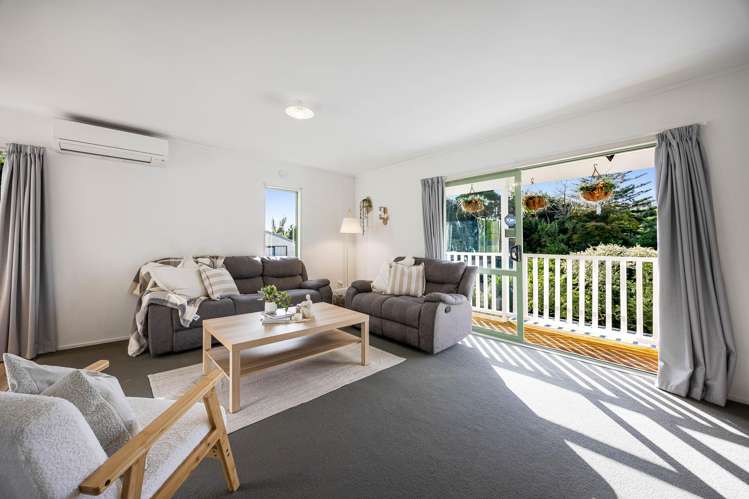 85b Fairclough Road Beach Haven_2
