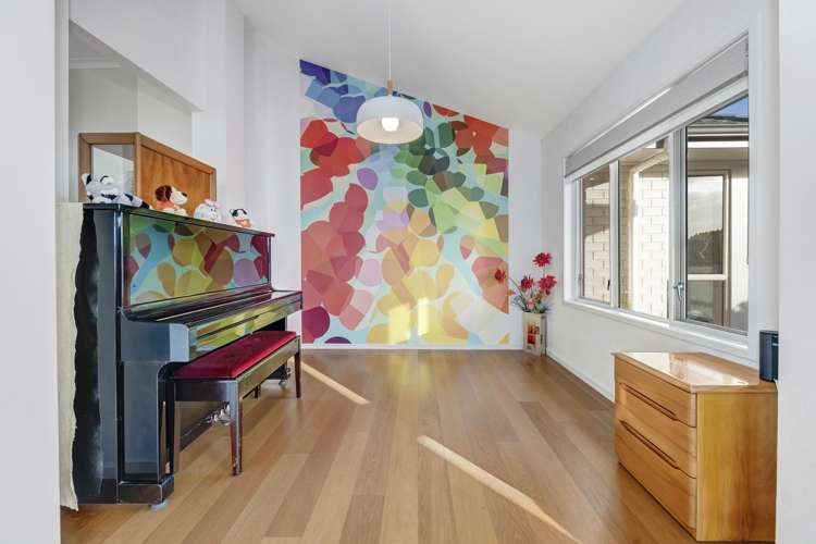 13 Alf Place Somerville_12