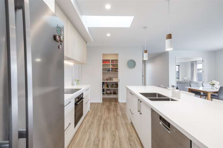 7 Picadilly Avenue Casebrook_8