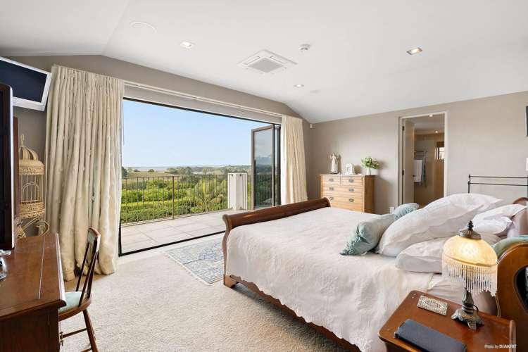 566 Whitford Road Whitford_9