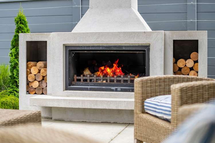 8 Ramarama Lane Crofton Downs_25