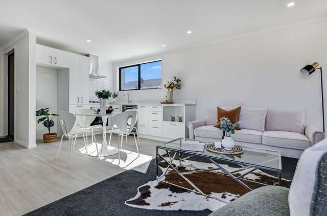 1/7 Emma Place Pukete_4