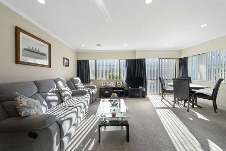 12 Woodland Grove Wainuiomata_2