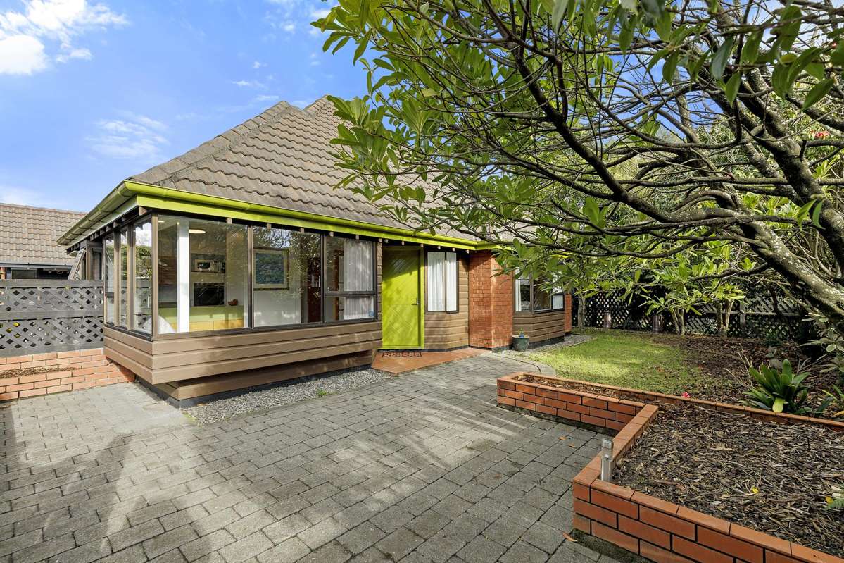 1/406 Fergusson Drive_0