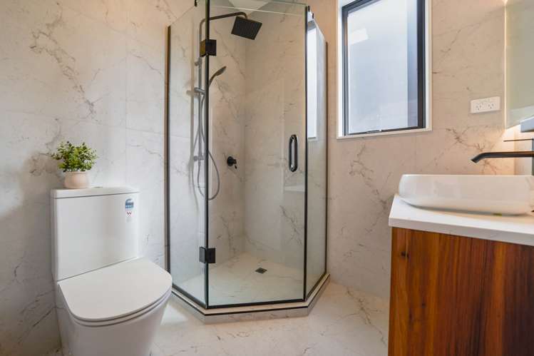 20 Streamview Way Long Bay_29