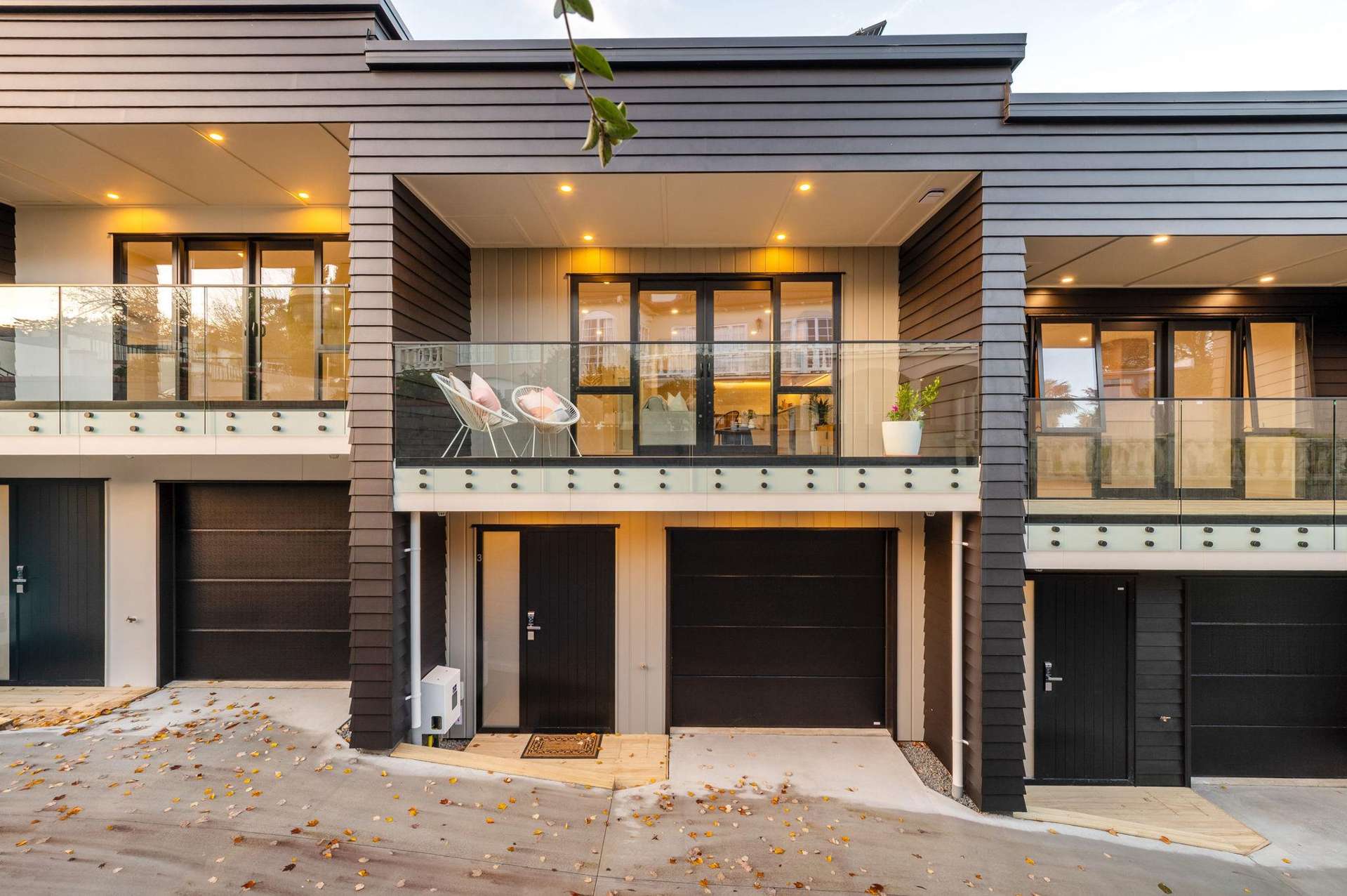 8/143 Clarence Street Hamilton Lake_0