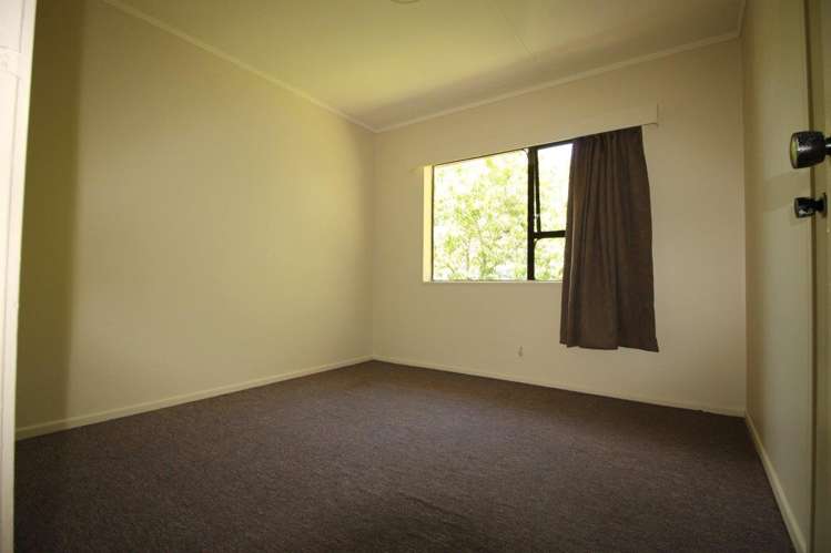 1/355 Roscommon Road Clendon Park_7