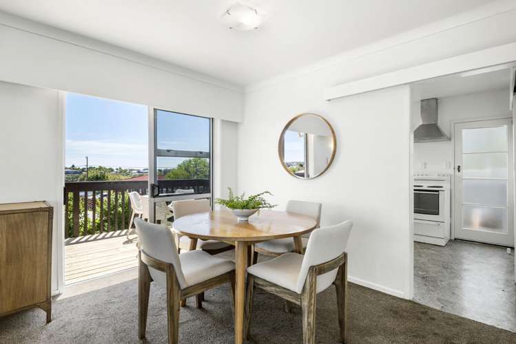 2/12 Westwell Road Belmont_12
