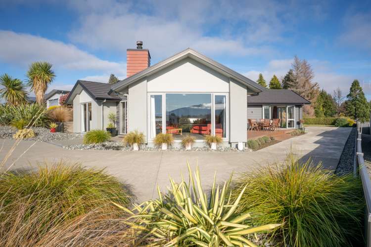 21 Tawera Place Te Anau_18