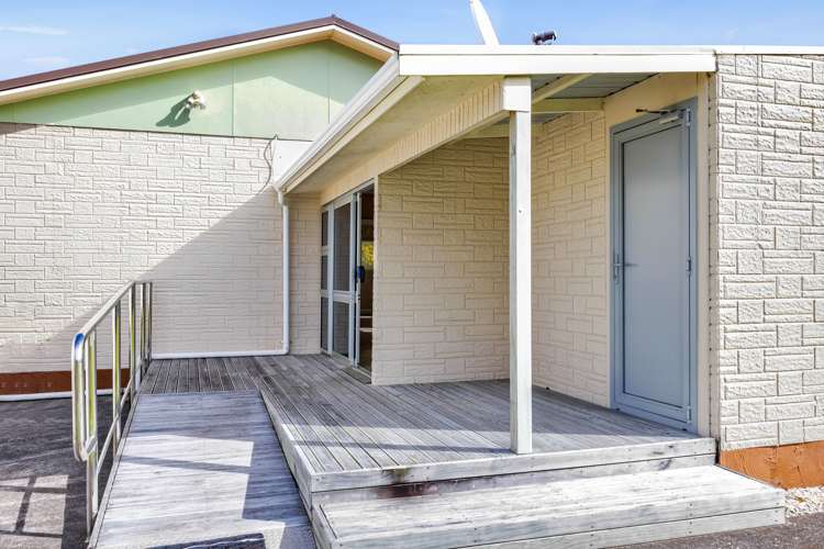 16 Layard Street Opunake_17