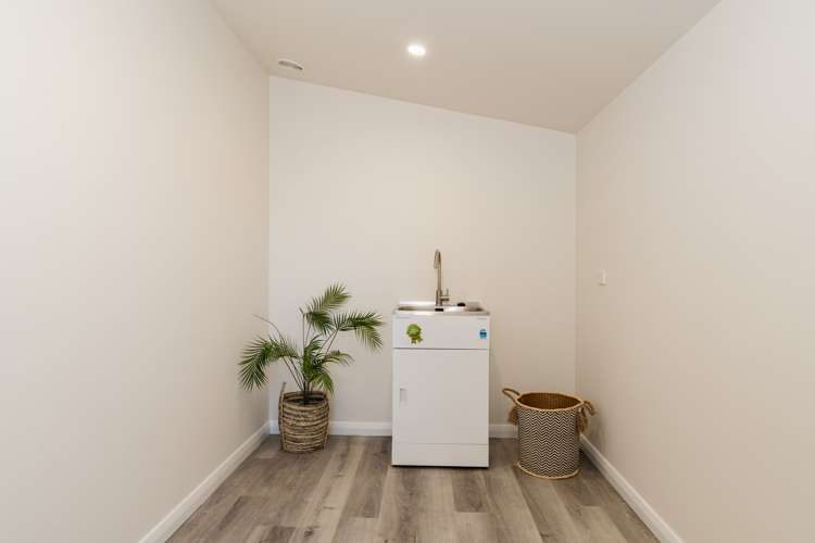 8 Dryden Street Mosgiel_19