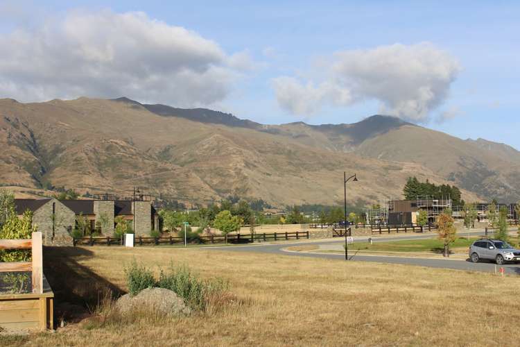 6 Doug Ledgerwood Drive Wanaka_12