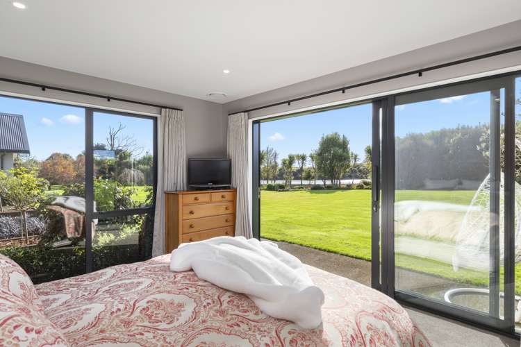 98 Bushlake Way Kingseat_16