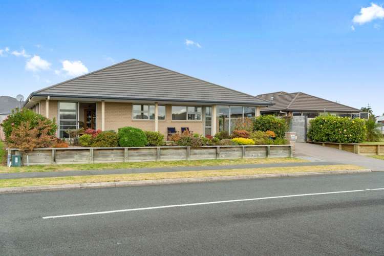 18 Kowi Lakes Drive One Tree Point_23