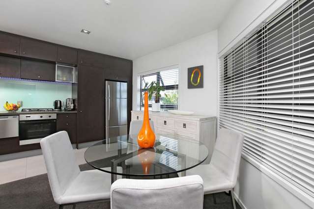 2f/221 Great North Road Grey Lynn_2