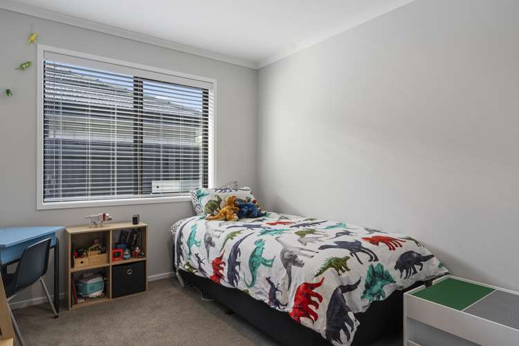 10 Korimako Place Coastlands_14