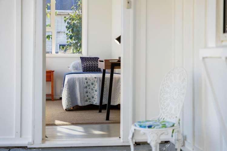 8 Manuka Street Otaki Beach_16