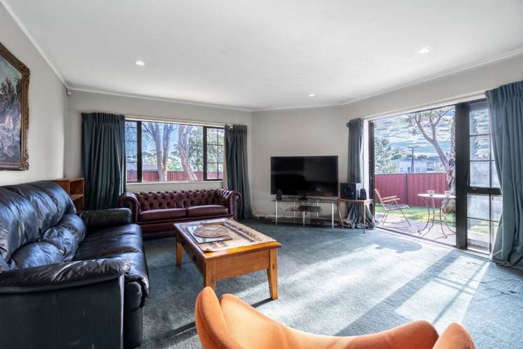 60 Smale Street Point Chevalier_10