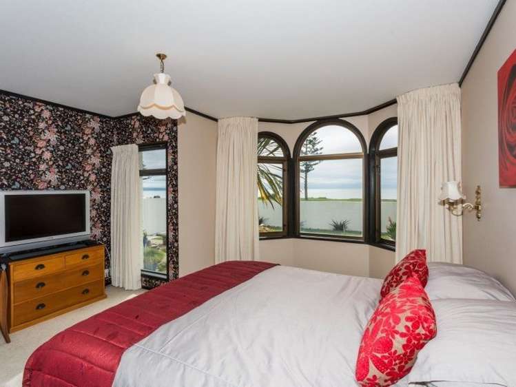 76 The Esplanade Westshore_9