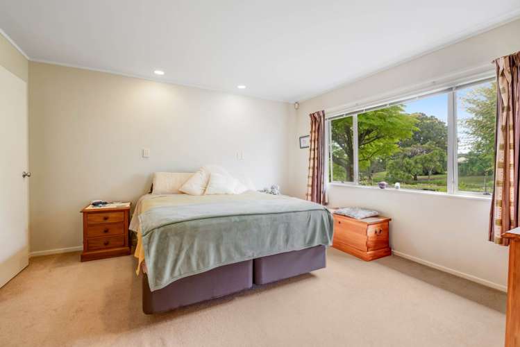 17 McGowan Place Orewa_12