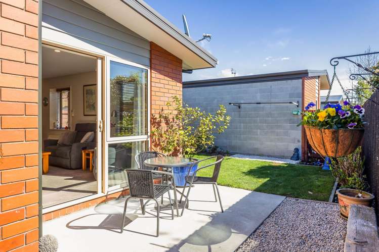 2/25 Tilford Street Woolston_11