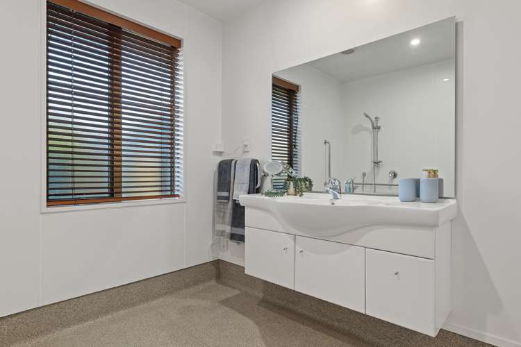 13 Selwyn Street Somerfield_16