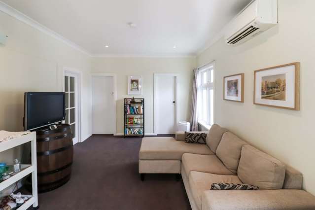 73 Owen Street Belmont_4