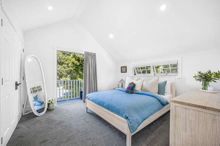 22 Beach Road Northcote Point_11