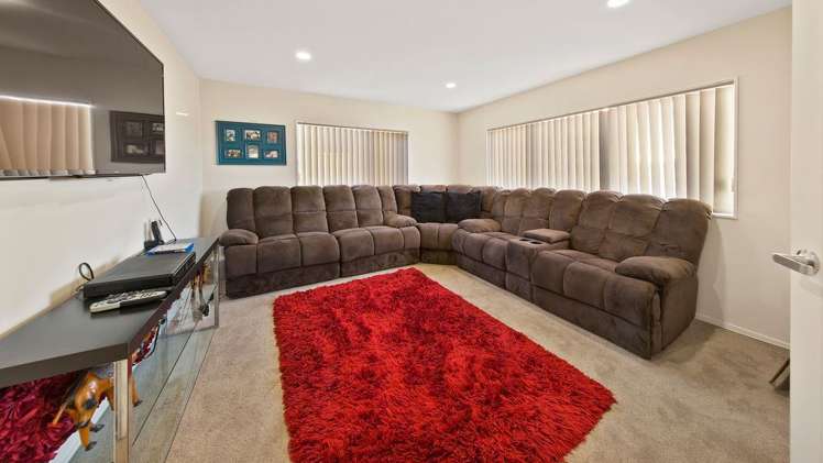 18 Moville Drive Flat Bush_10