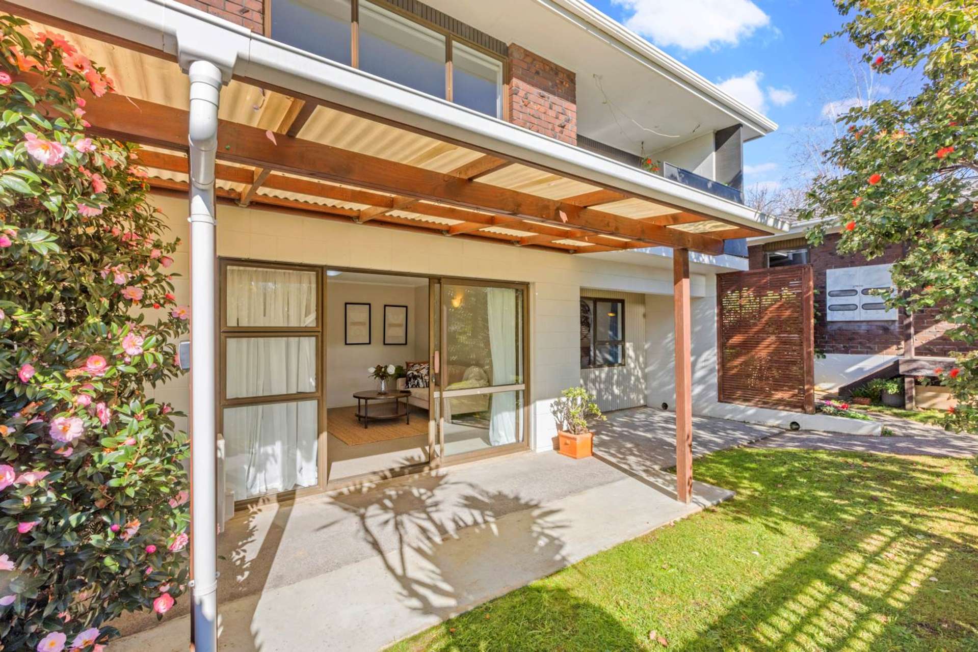2/21 Burch Street Mount Albert_0