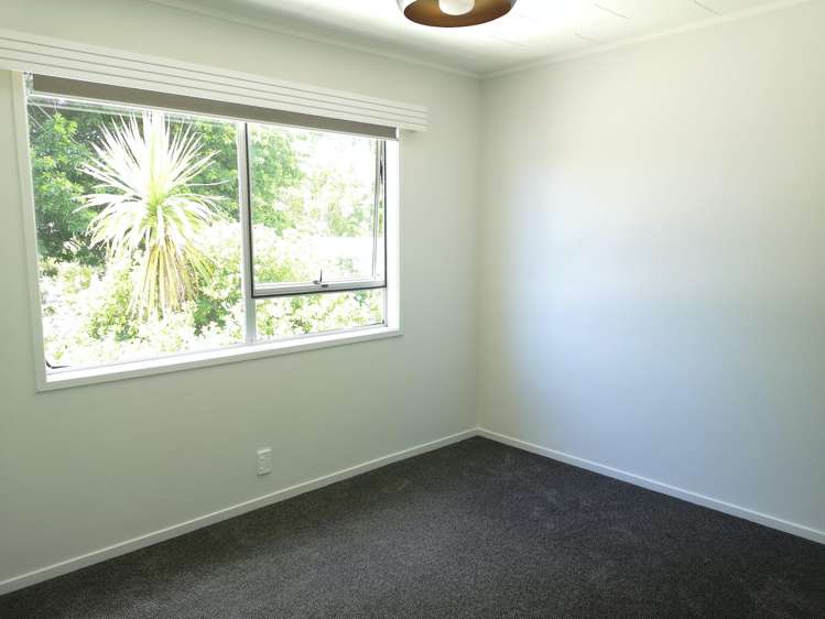 25 Dobell Road Stanmore Bay_13