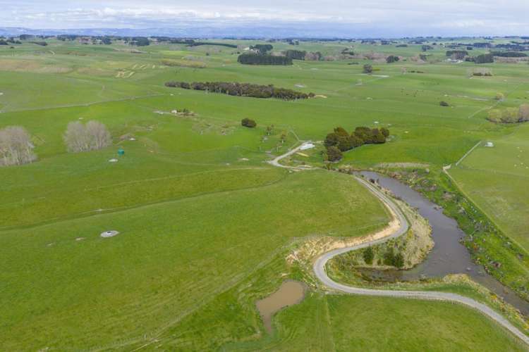 56 Managhs Road Halcombe_8