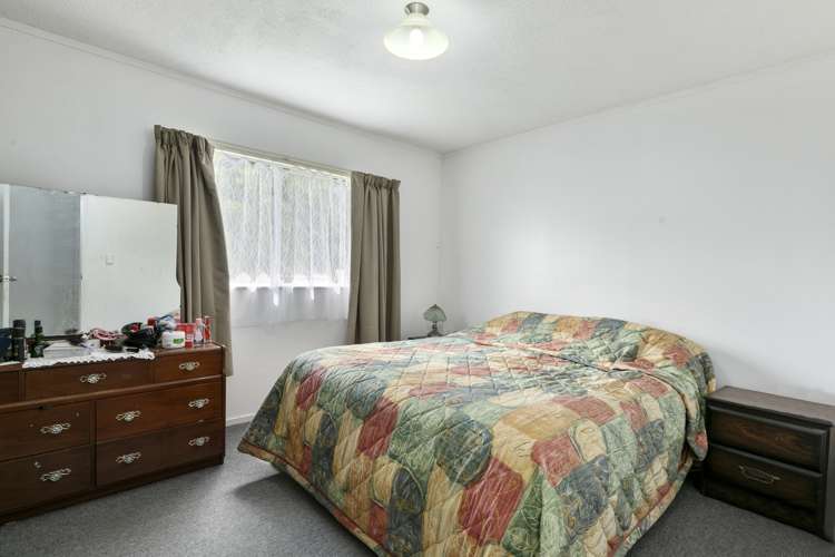 2/3 Hewer Crescent Naenae_5