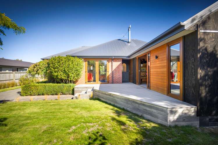 10 Evatt Street Bryndwr_1